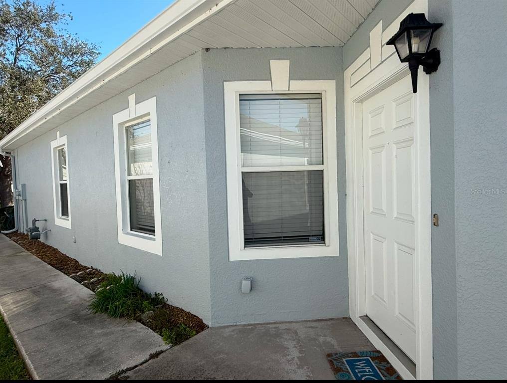 Apartment for rent at 6928 Surrey Oak Dr, Apollo Beach, FL 33572