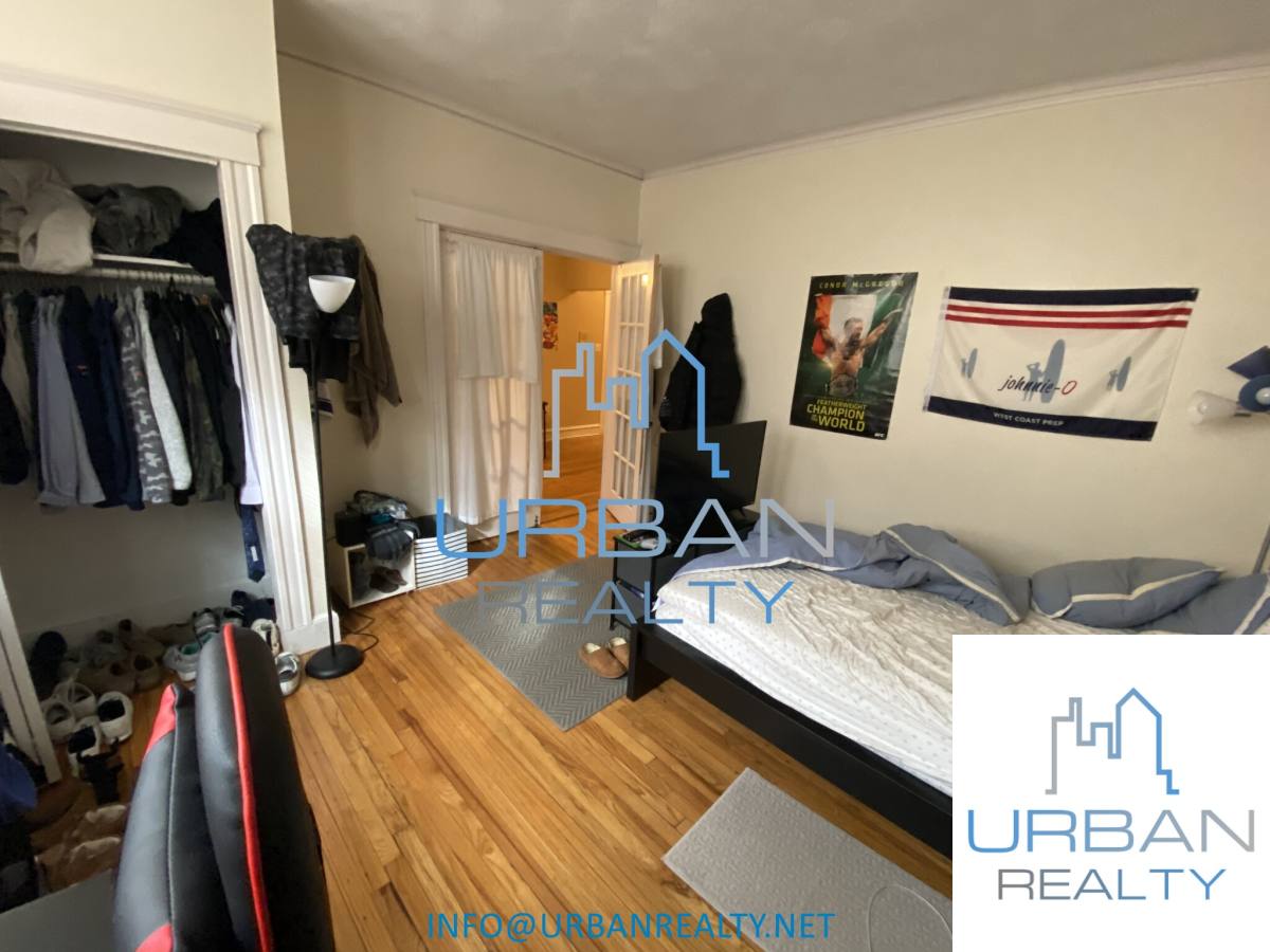 Apartment for rent at 2039 Commonwealth Ave, Brighton, MA 02135