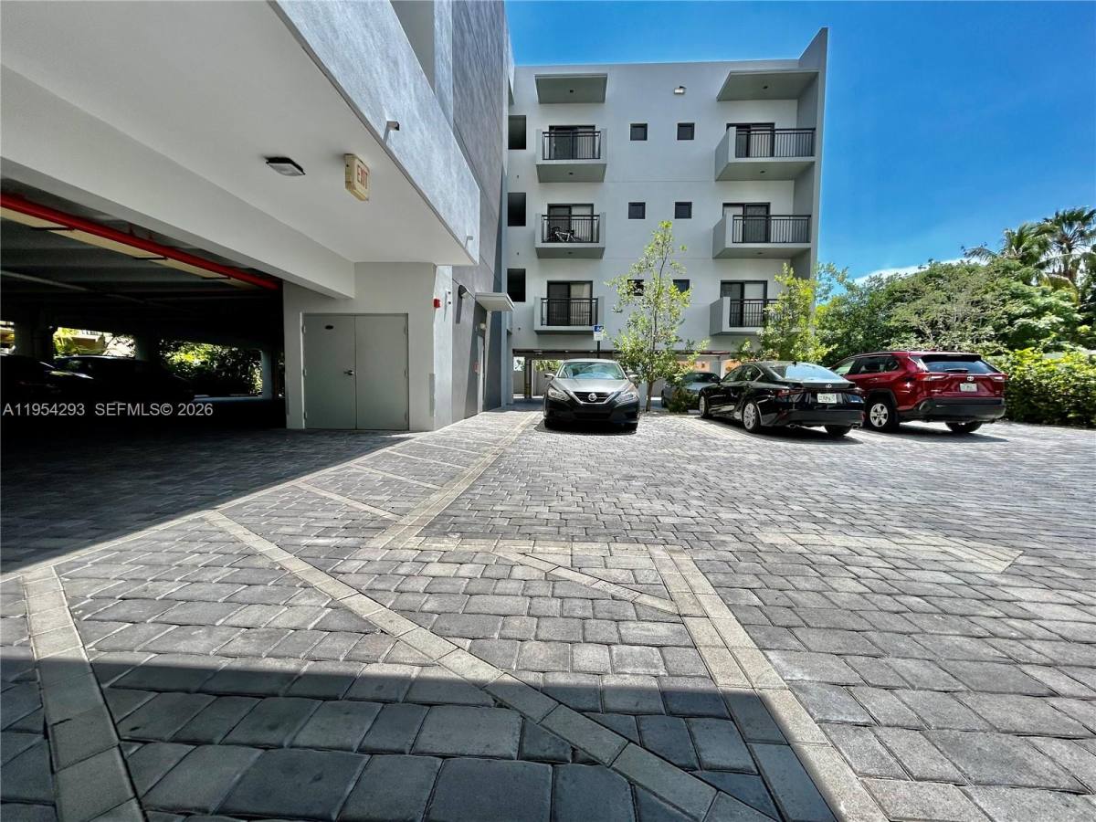 Apartment for rent at 836 SW 2nd St #202, Miami, FL 33130