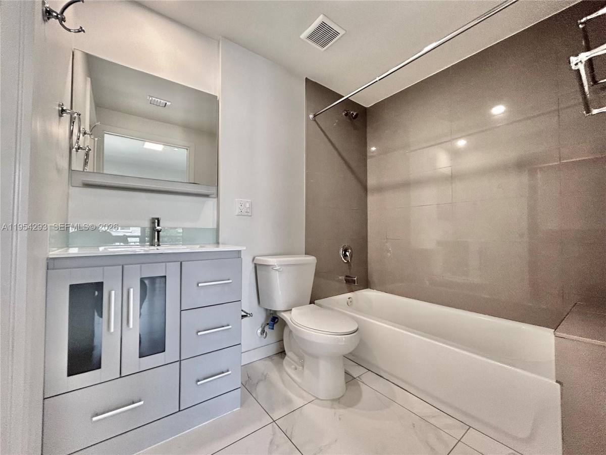 Apartment for rent at 836 SW 2nd St #202, Miami, FL 33130