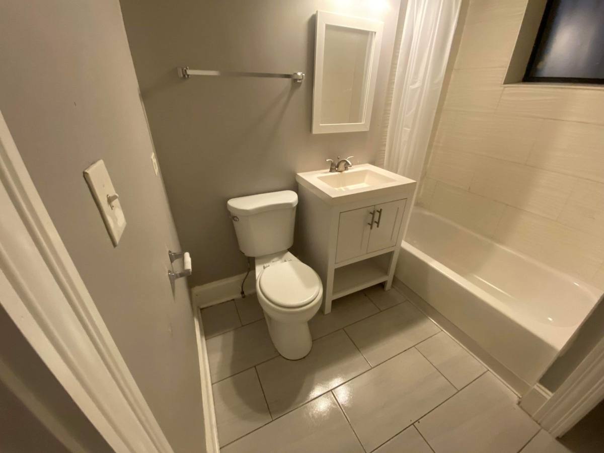 Apartment for rent at 408 W 77th St, Chicago, IL 60620