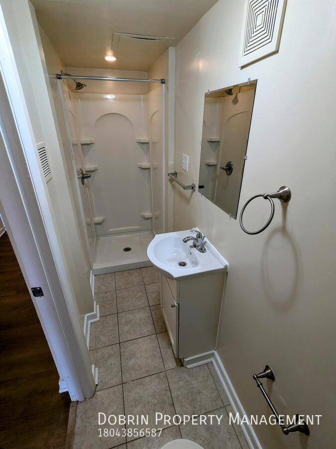 House for rent at 1514 Lakeview Ave, Richmond, VA 23220