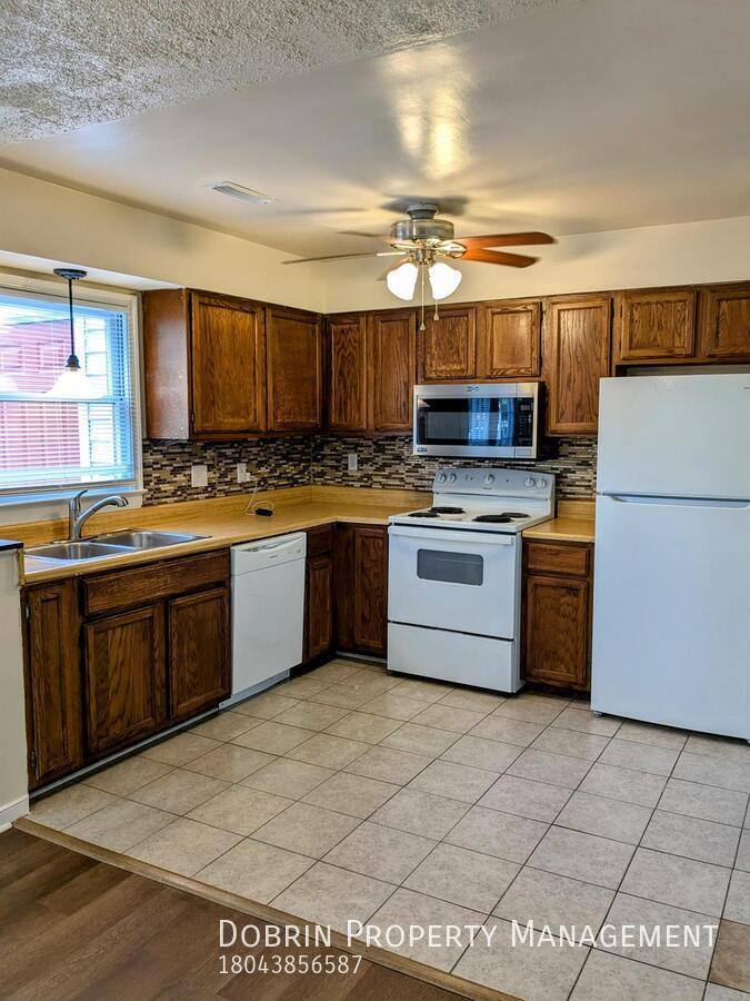 House for rent at 1514 Lakeview Ave, Richmond, VA 23220