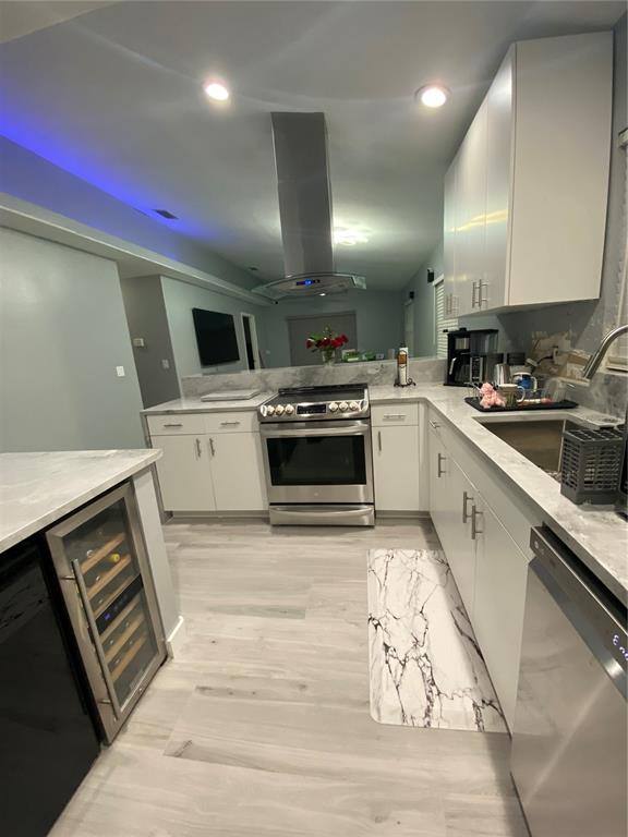 Apartment for rent at 5242 Immo Court, Sarasota, FL 34233