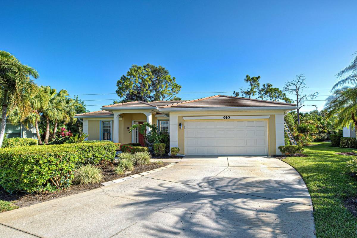 House for rent at 910 Bramley Court, Venice, FL 34293