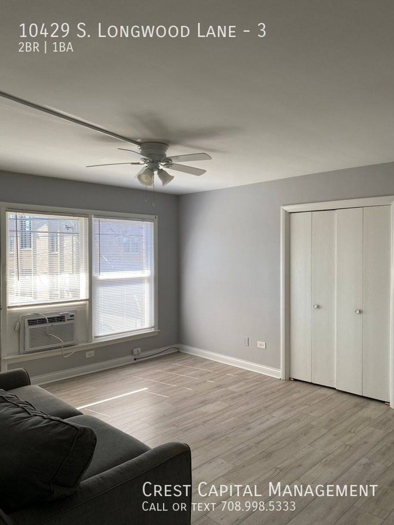 Apartment for rent at 10425-37 S Longwood Lane, Oak Lawn, IL 60453
