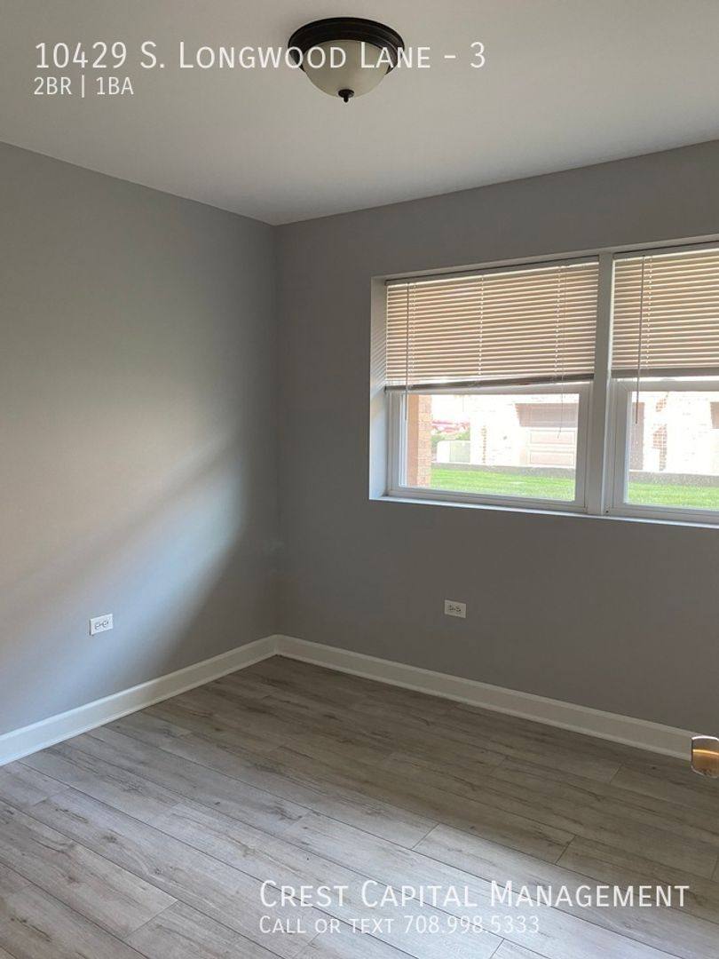 Apartment for rent at 10425-37 S Longwood Lane, Oak Lawn, IL 60453
