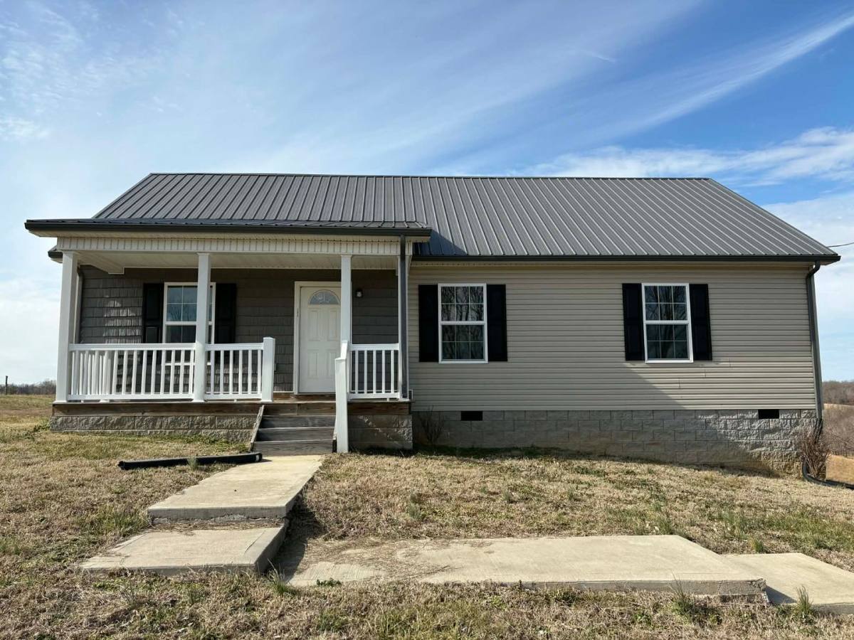 House for rent at 299 J Hunt Rd, Tompkinsville, KY 42167