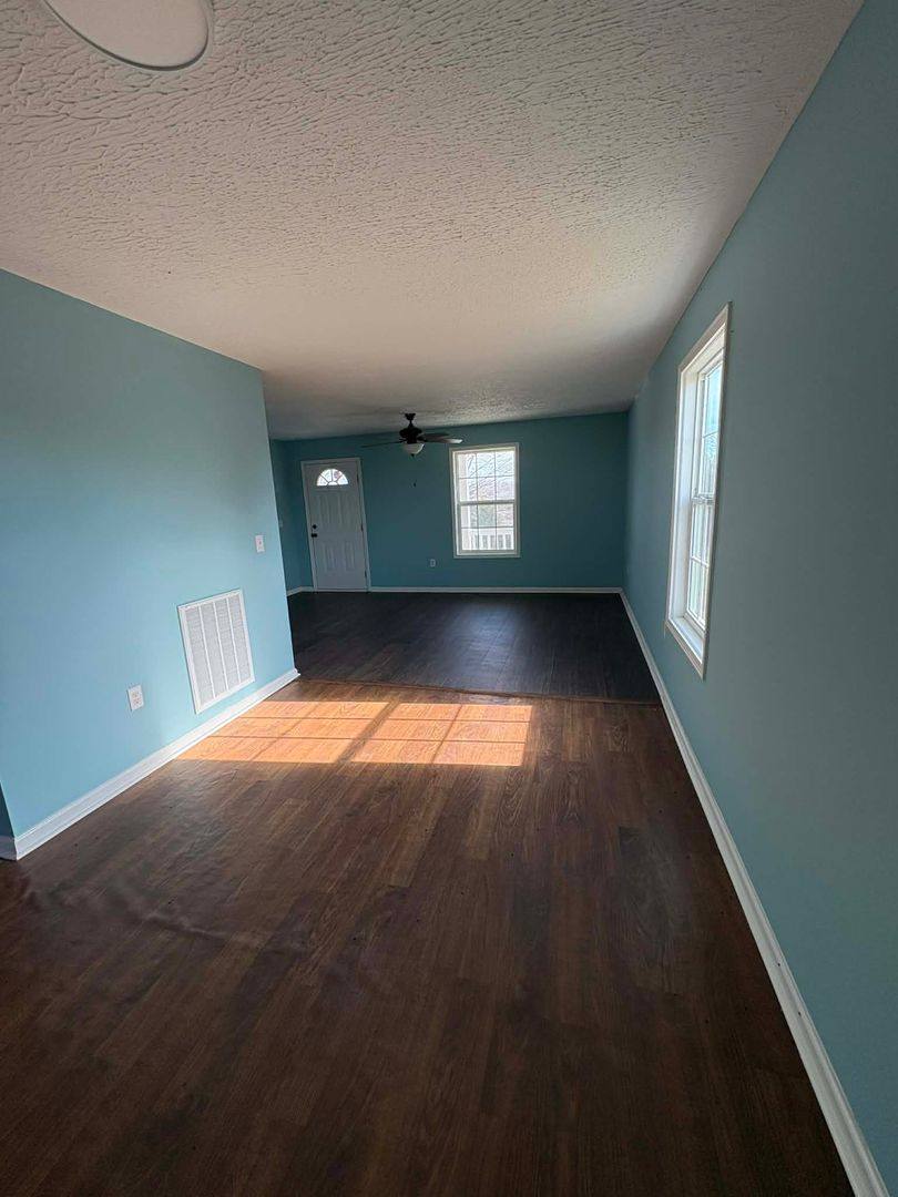 House for rent at 299 J Hunt Rd, Tompkinsville, KY 42167