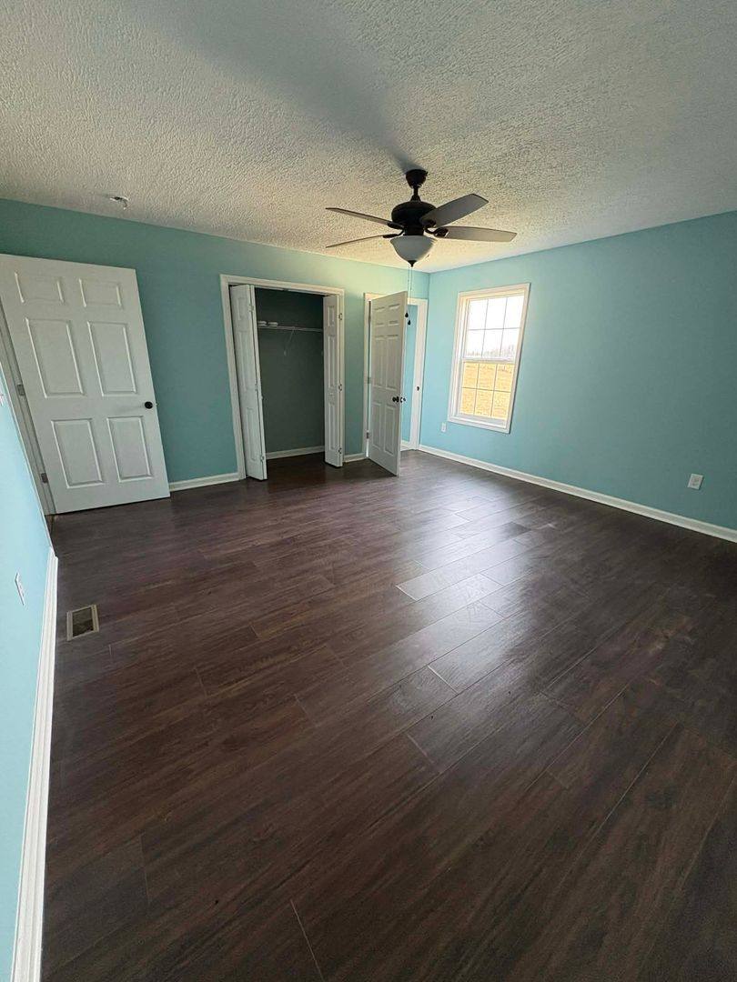 House for rent at 299 J Hunt Rd, Tompkinsville, KY 42167