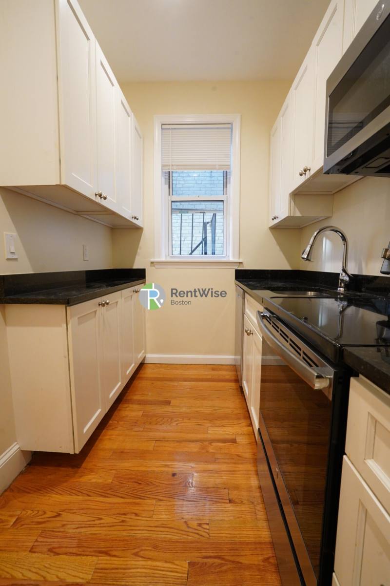 Apartment for rent at 1844 Commonwealth Ave #8, Brighton, MA 02135
