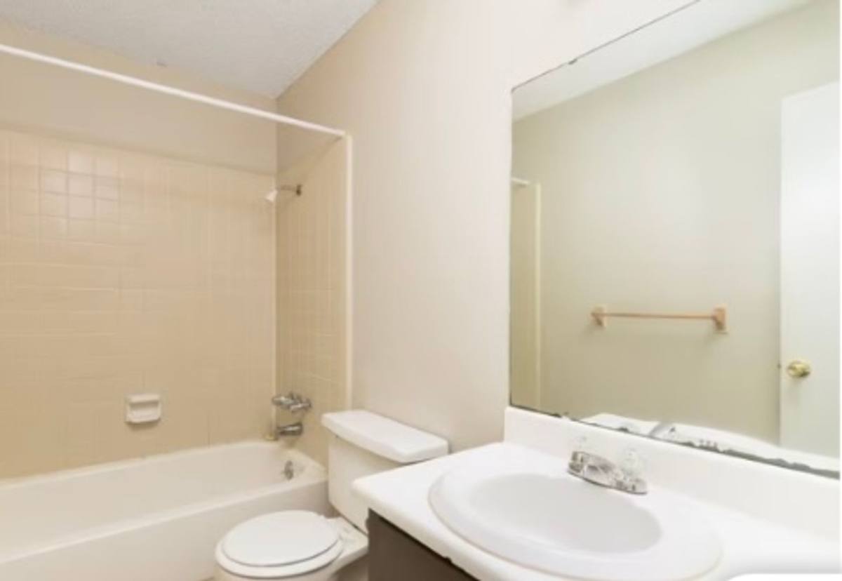 Apartment for rent at 632 33rd St E, Tuscaloosa, AL 35405