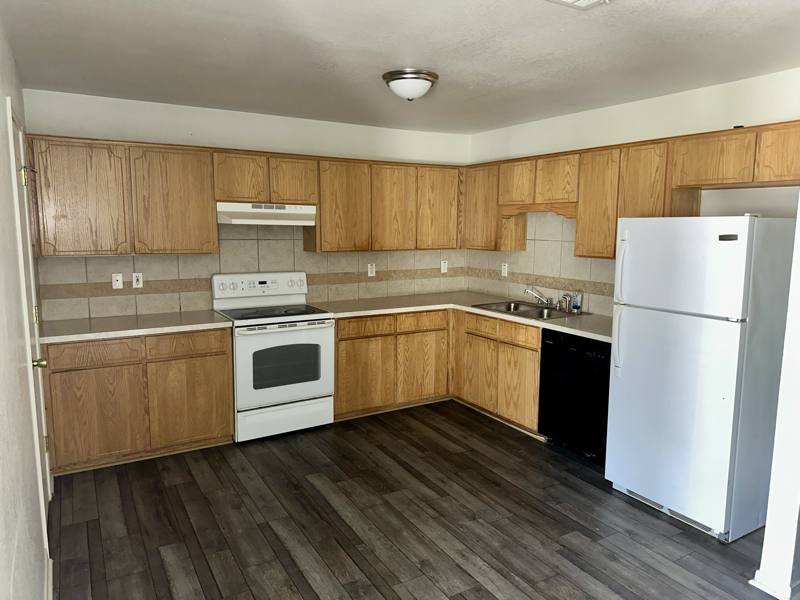 Townhouse for rent at 402 Topeka Court #B, Nolanville, TX 76559