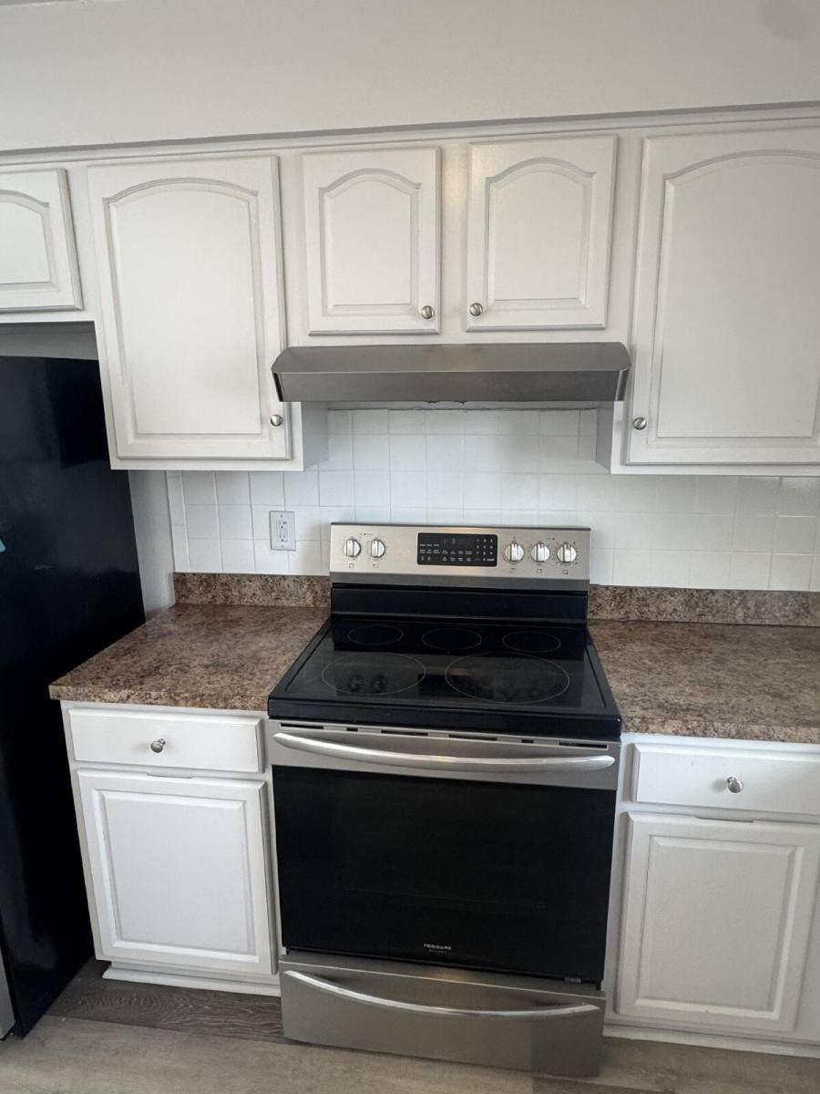 Townhouse for rent at 1711 W Carmen St #B, Tampa, FL 33606