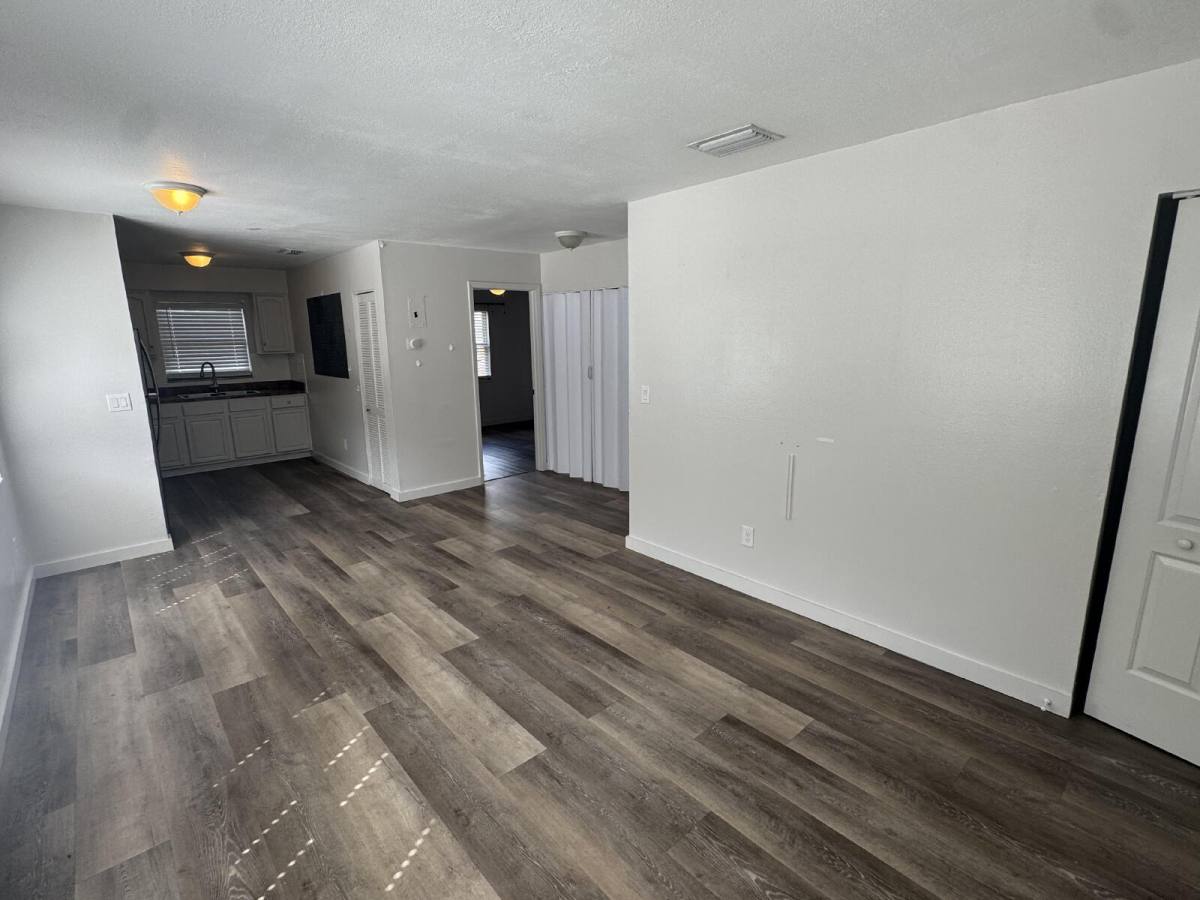 Townhouse for rent at 1711 W Carmen St #B, Tampa, FL 33606