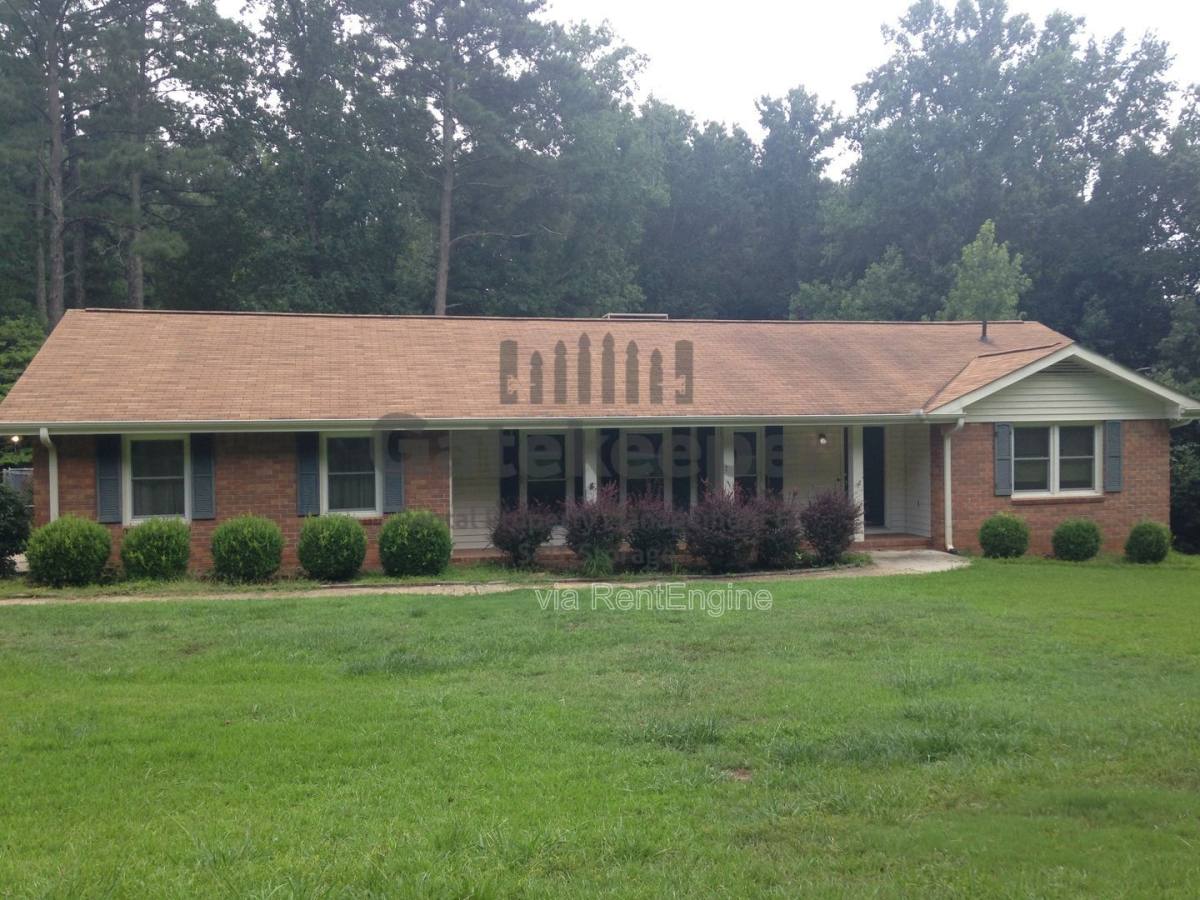 House for rent at 105 Timberlane Trail, Fayetteville, GA 30214