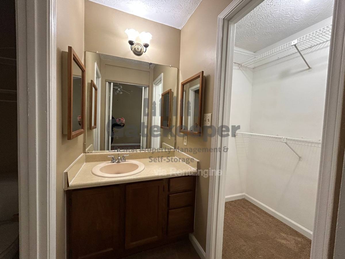 House for rent at 101 Autumn Leaf, Peachtree City, GA 30269
