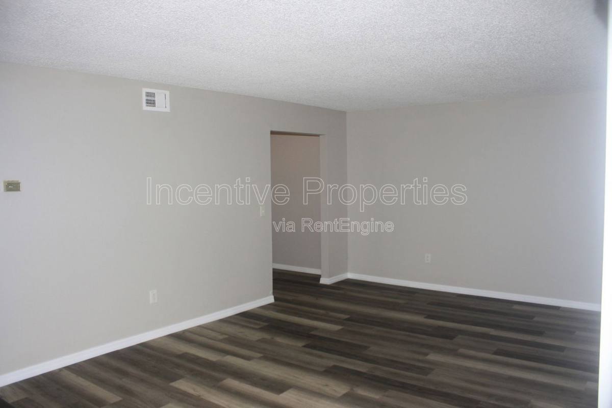 Condo for rent at 4176 Versailles Dr #D, Orlando, FL 32808