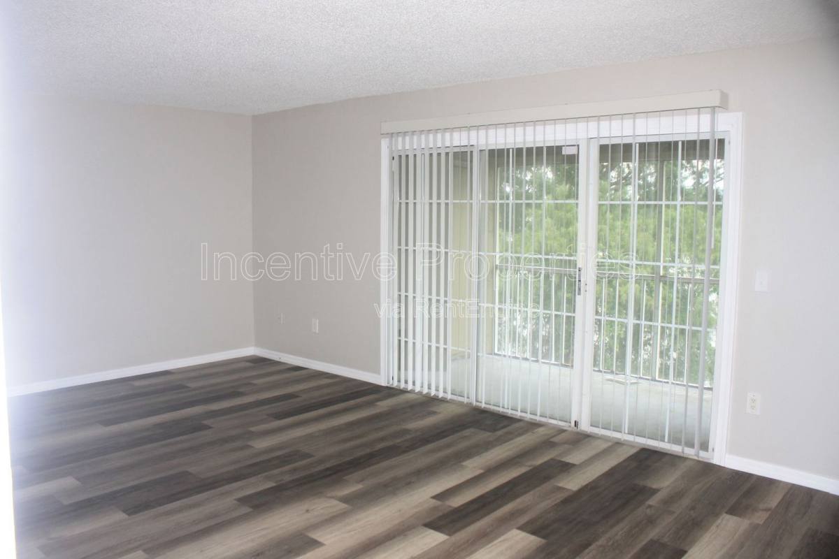 Condo for rent at 4176 Versailles Dr #D, Orlando, FL 32808
