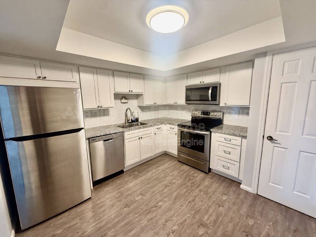 Apartment for rent at 974 Claytonbrook Dr #2D, Ballwin, MO 63011