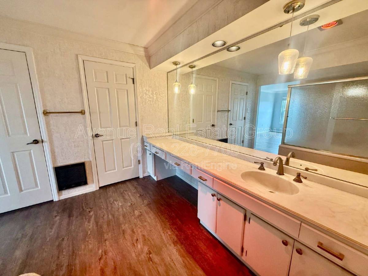 Apartment for rent at 974 Claytonbrook Dr #2D, Ballwin, MO 63011