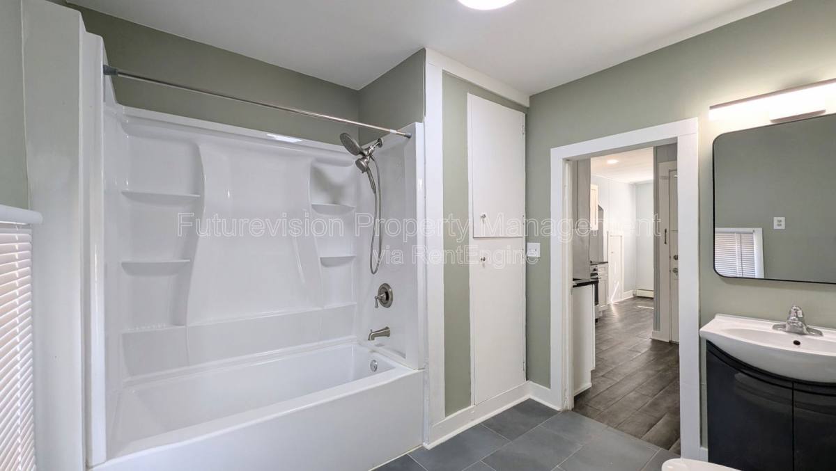 Apartment for rent at 1405 Connor Ave #2, Lockport, IL 60441