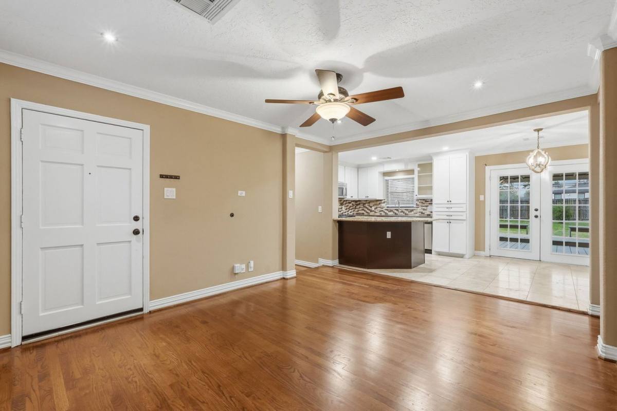 House for rent at 4406 Marlborough Dr, Houston, TX 77092