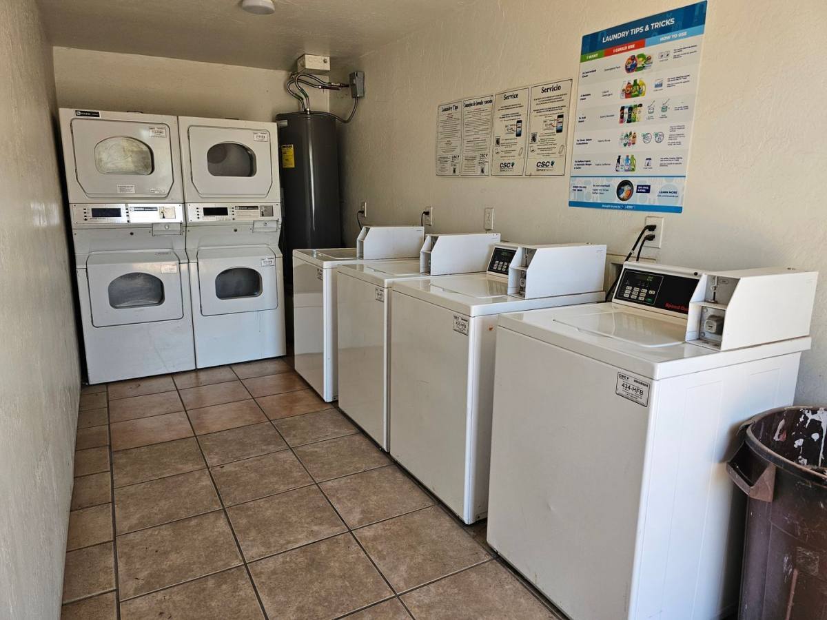 Apartment for rent at 1376 N Country Club Rd, Tucson, AZ 85716