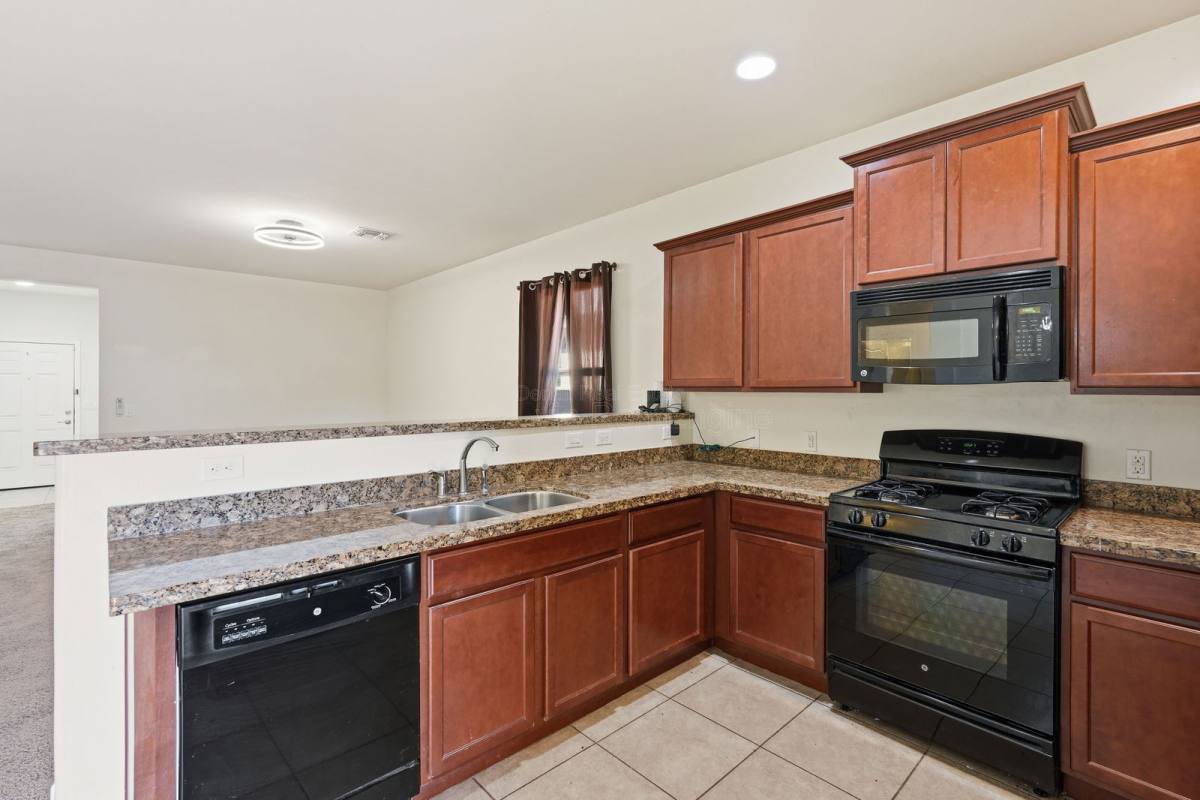 House for rent at 6737 S Cut Bow Dr, Tucson, AZ 85757