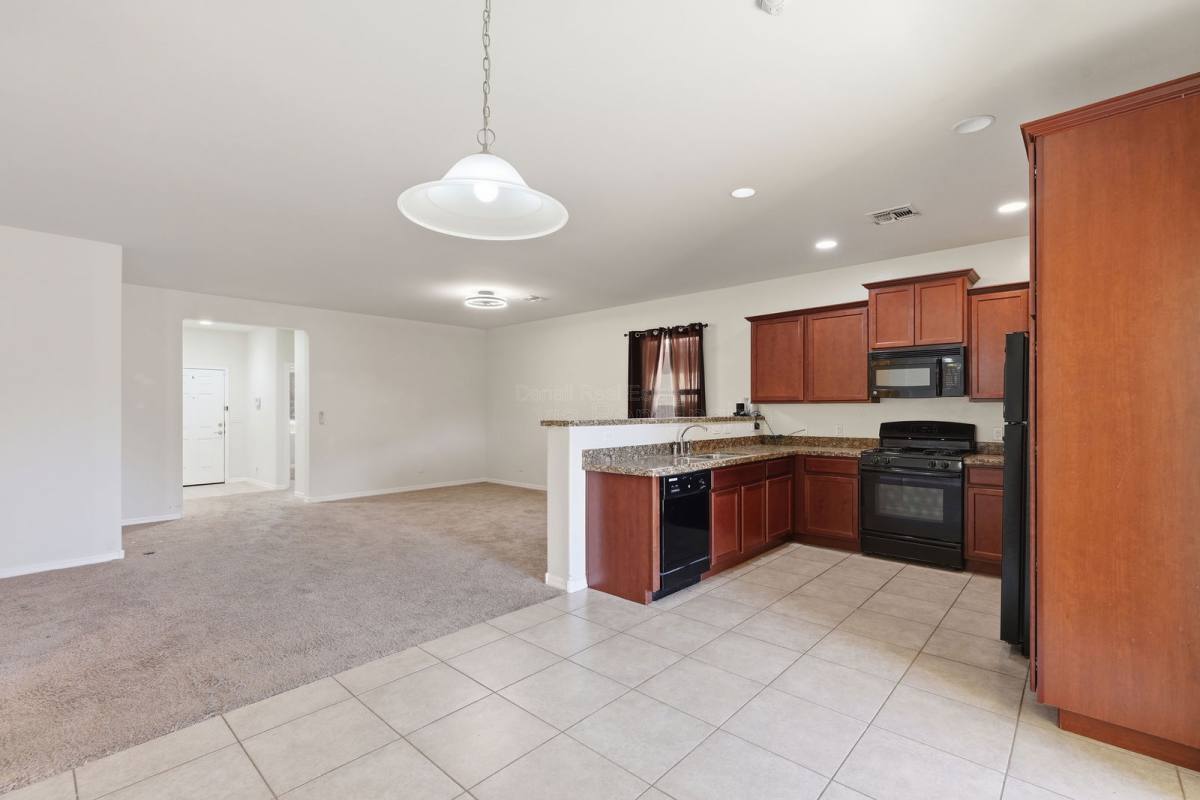 House for rent at 6737 S Cut Bow Dr, Tucson, AZ 85757