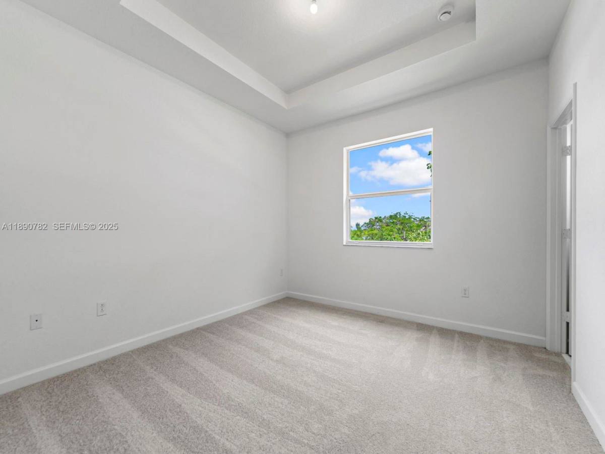 Townhouse for rent at 1533 SE 27th Rd, Homestead, FL 33035