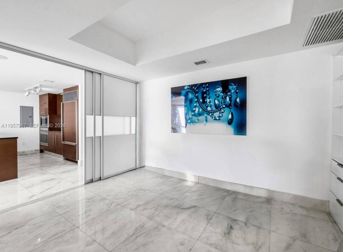 Apartment for rent at 465 Brickell Ave #4003, Miami, FL 33131