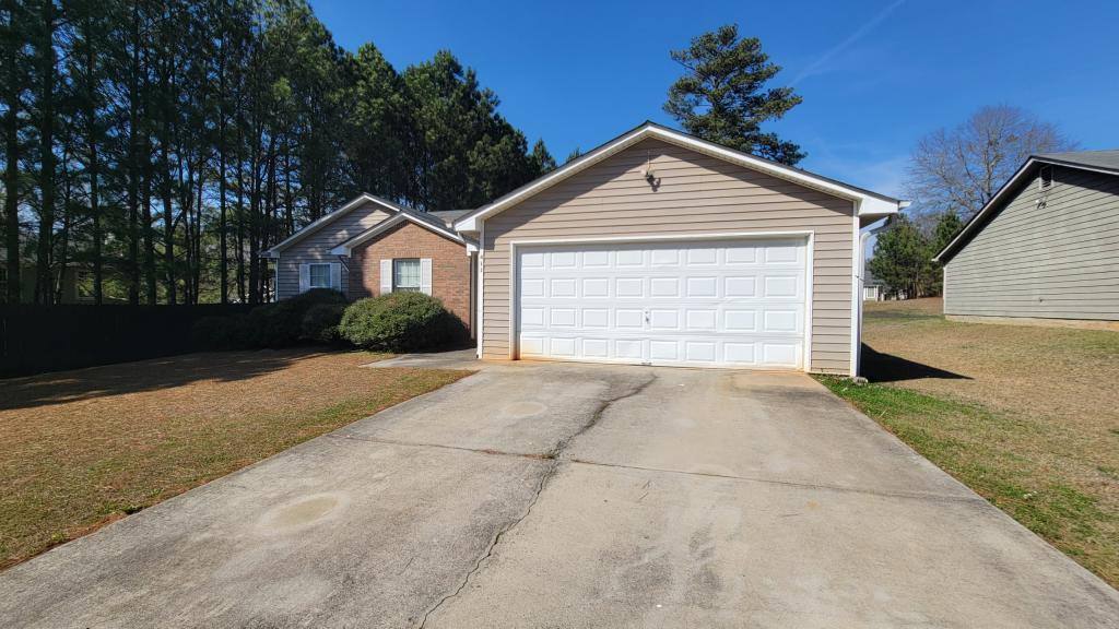 House for rent at 411 Cheri Place, Jonesboro, GA 30238