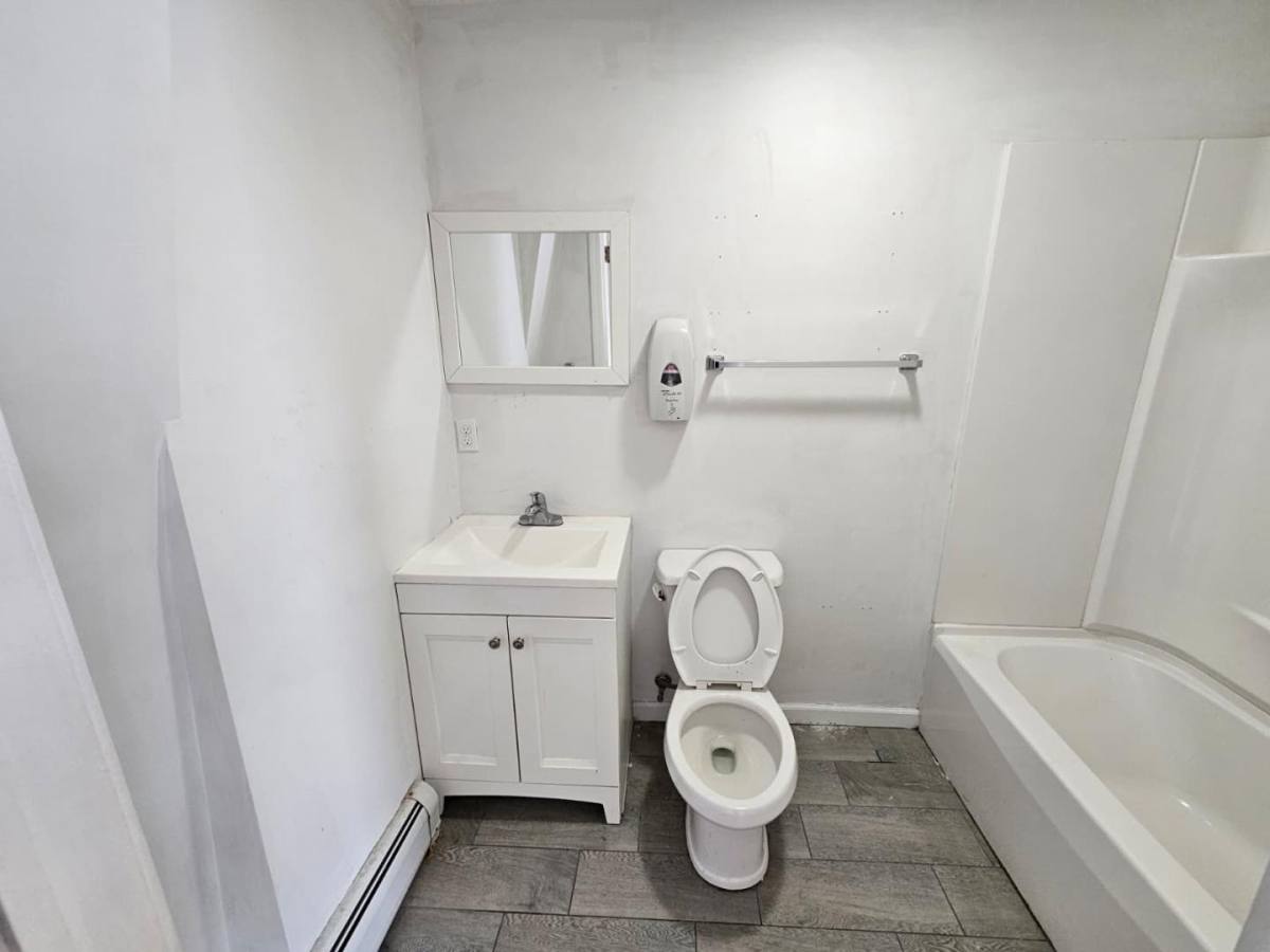 51 N Clinton #2, Poughkeepsie, NY 12601 - Apartment for Rent - Image 5
