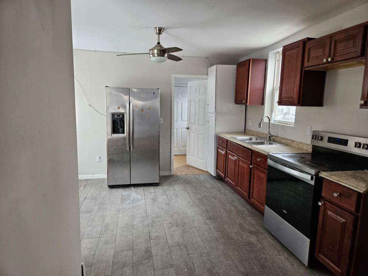 51 N Clinton #2, Poughkeepsie, NY 12601 - Apartment for Rent - Image 3