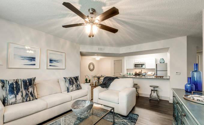Apartment for rent at 901 Farm To Market 517 Rd W, Dickinson, TX 77539