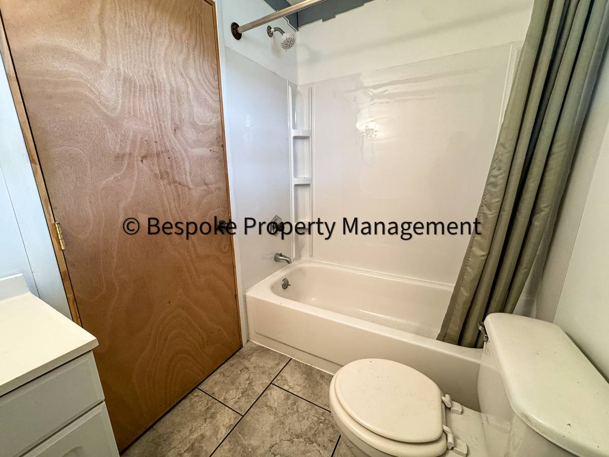 Apartment for rent at 158 Main St #1, Rivesville, WV 26588