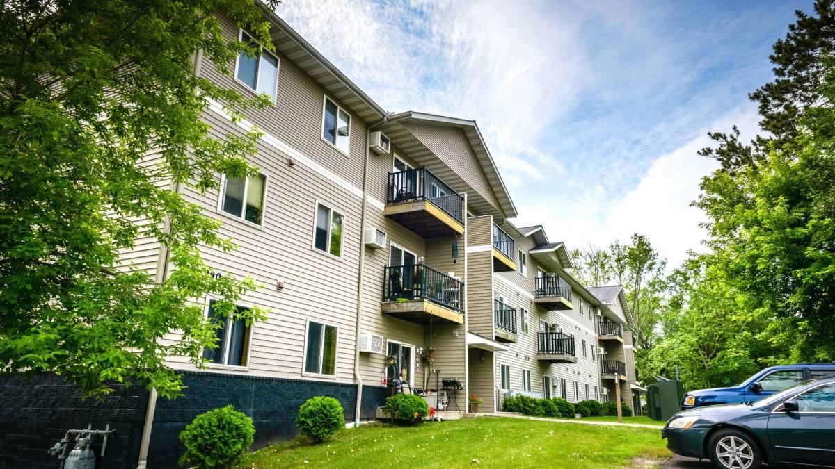 Apartment for rent at Legacy Pointe, 290 9th Ave SW, Forest Lake, MN 55025