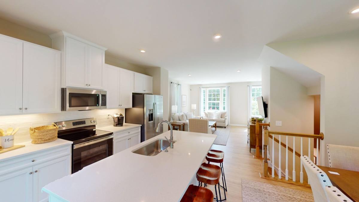 Townhouse for rent at 4129 Edenborn Lane, Charlotte, NC 28208