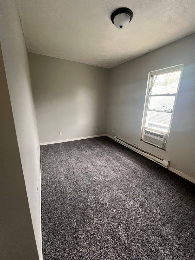 House for rent at 1005 W Kilgore Ave, Muncie, IN 47305