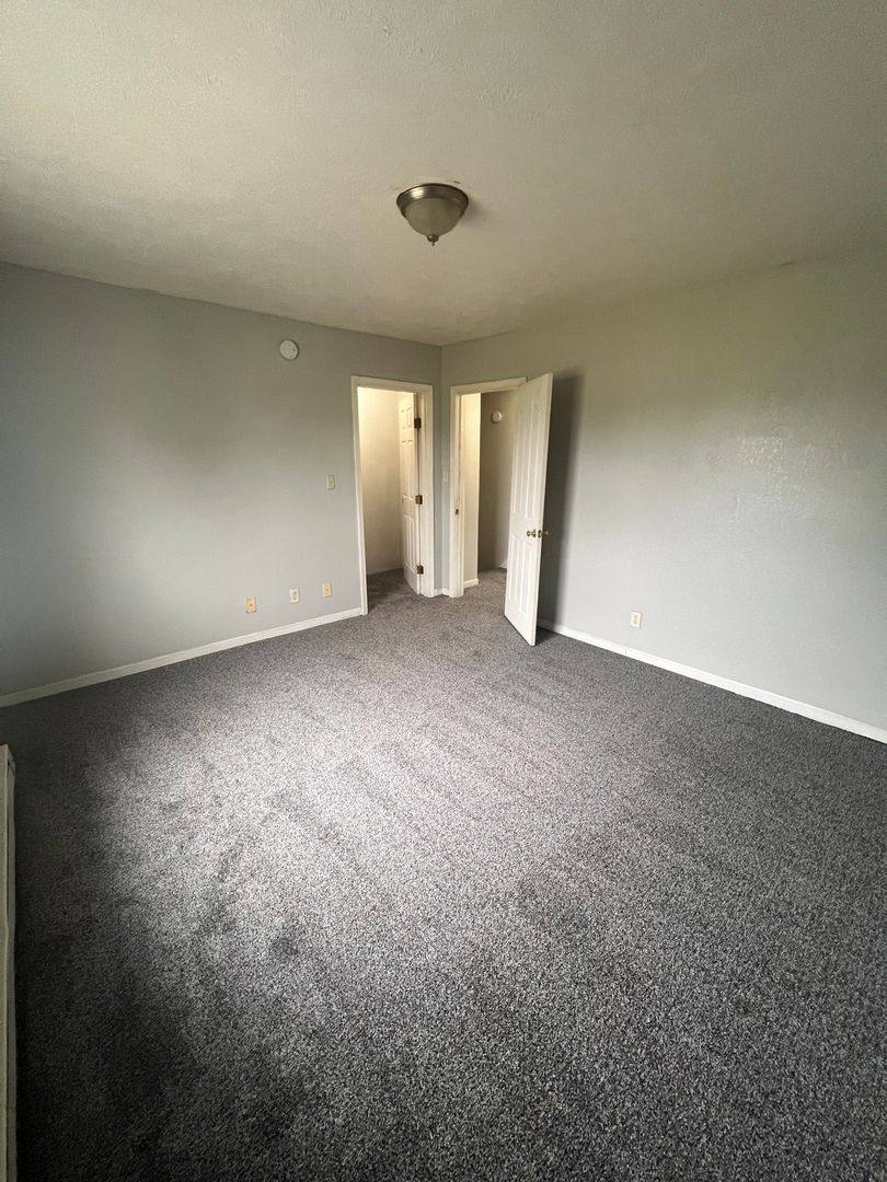 House for rent at 1005 W Kilgore Ave, Muncie, IN 47305