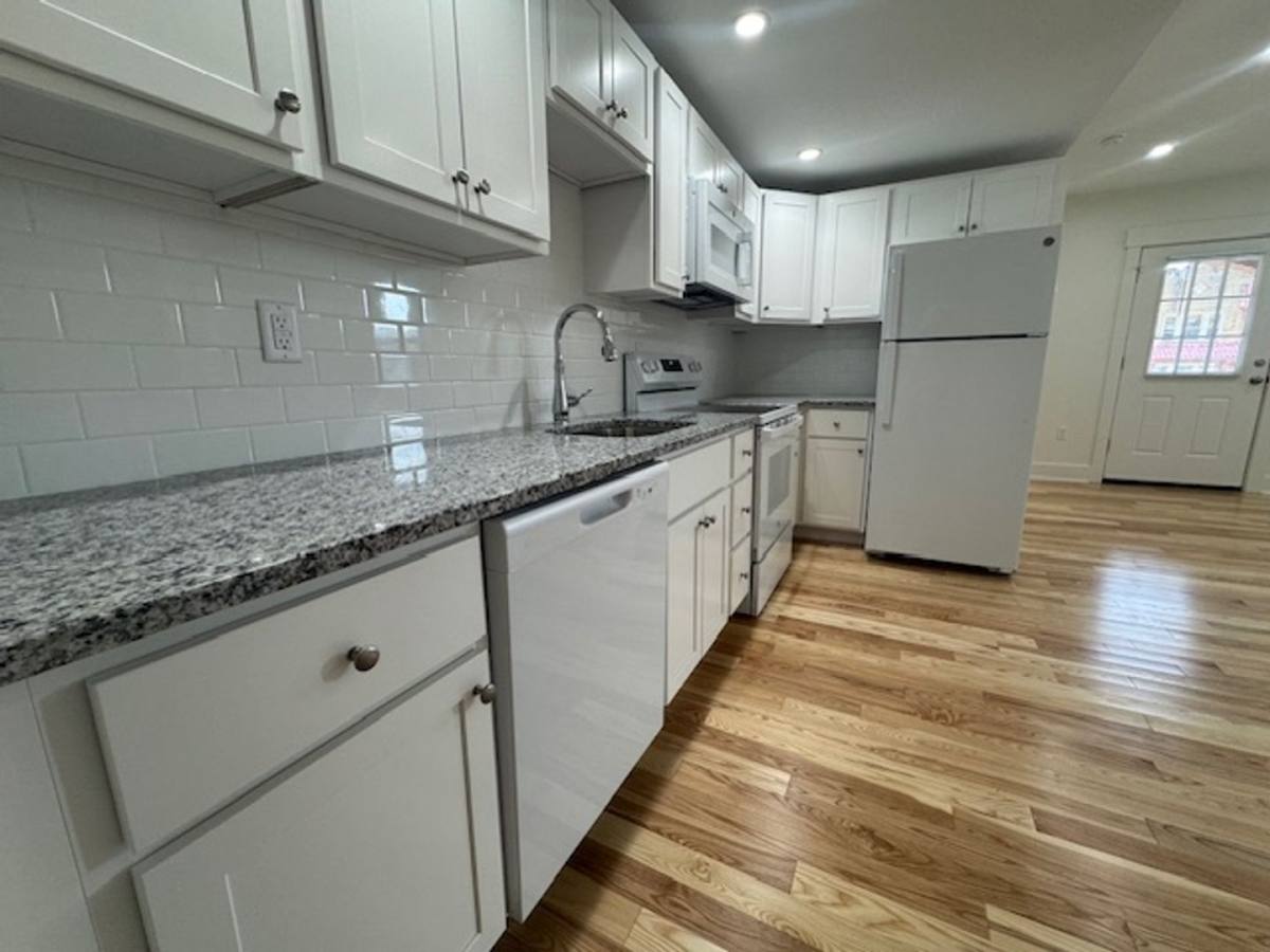 Apartment for rent at 1115 N Negley Ave, Pittsburgh, PA 15206