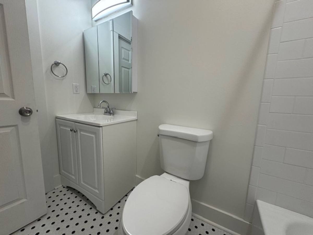 Apartment for rent at 1115 N Negley Ave, Pittsburgh, PA 15206