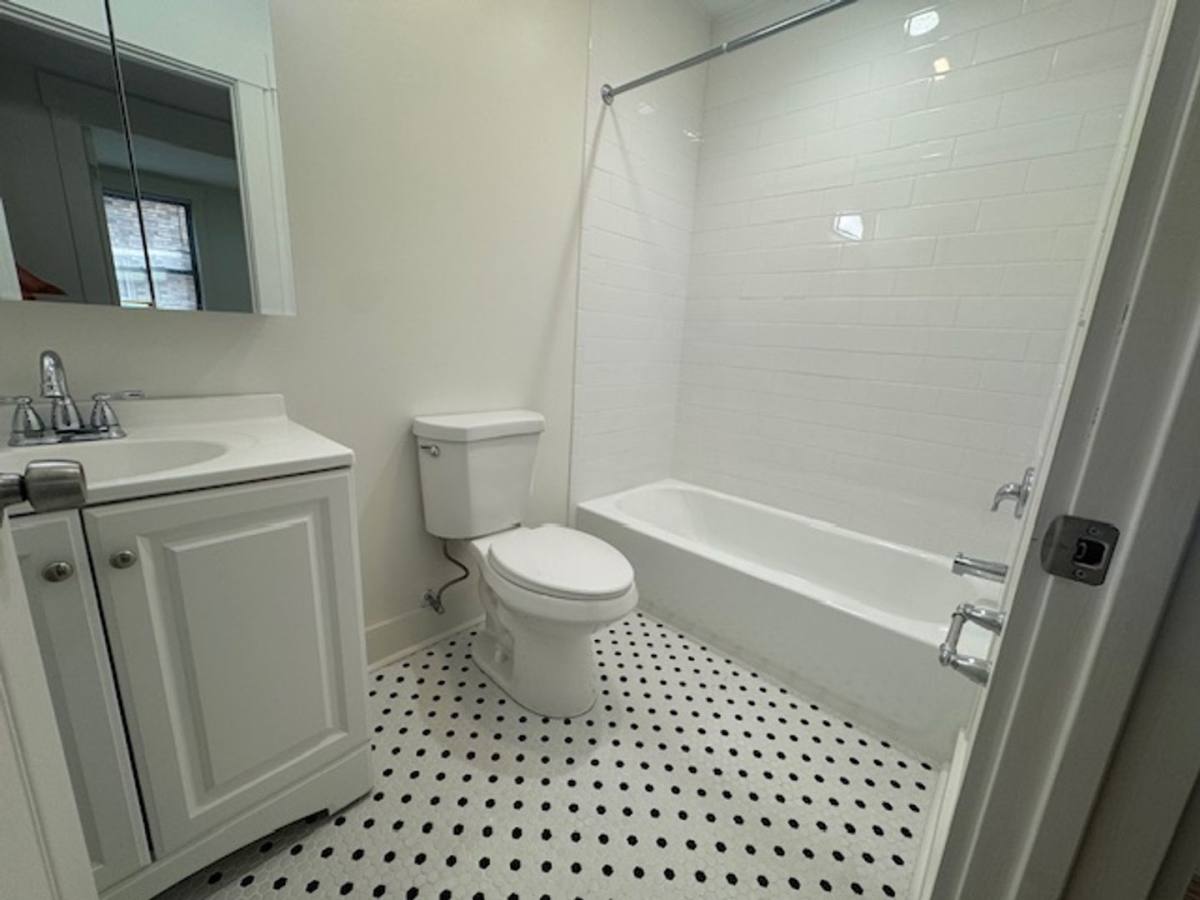 Apartment for rent at 1115 N Negley Ave, Pittsburgh, PA 15206