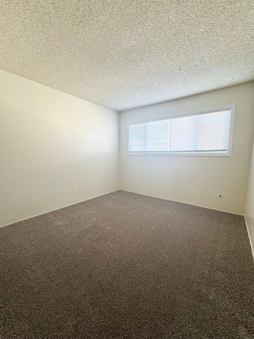 Apartment for rent at 335 Buckeye Terrace, Redding, CA 96003