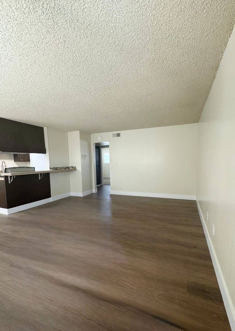 Apartment for rent at 335 Buckeye Terrace, Redding, CA 96003