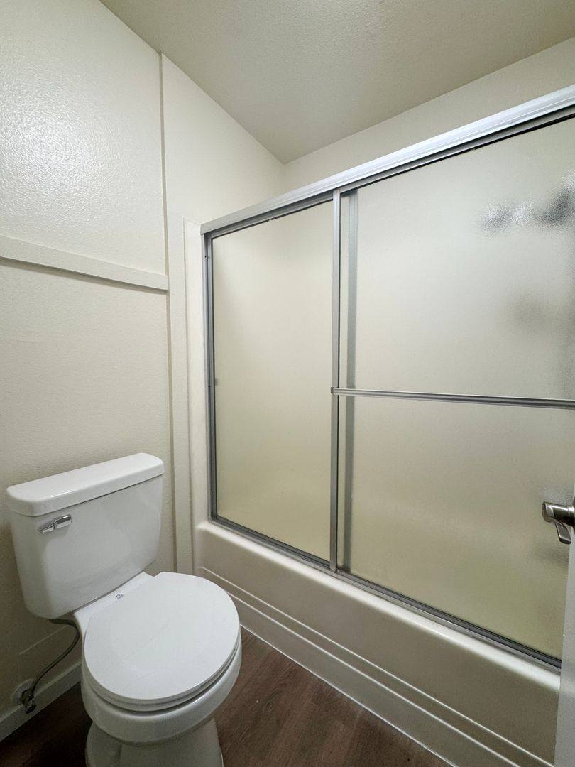 Apartment for rent at 335 Buckeye Terrace, Redding, CA 96003