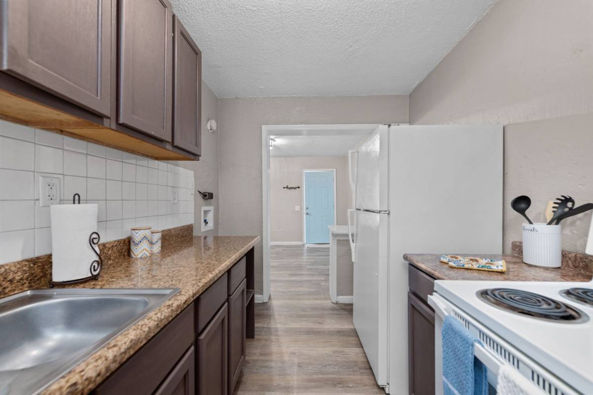 Apartment for rent at 2101 W Romana St, Pensacola, FL 32502