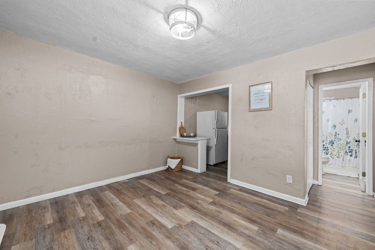Apartment for rent at 2101 W Romana St, Pensacola, FL 32502