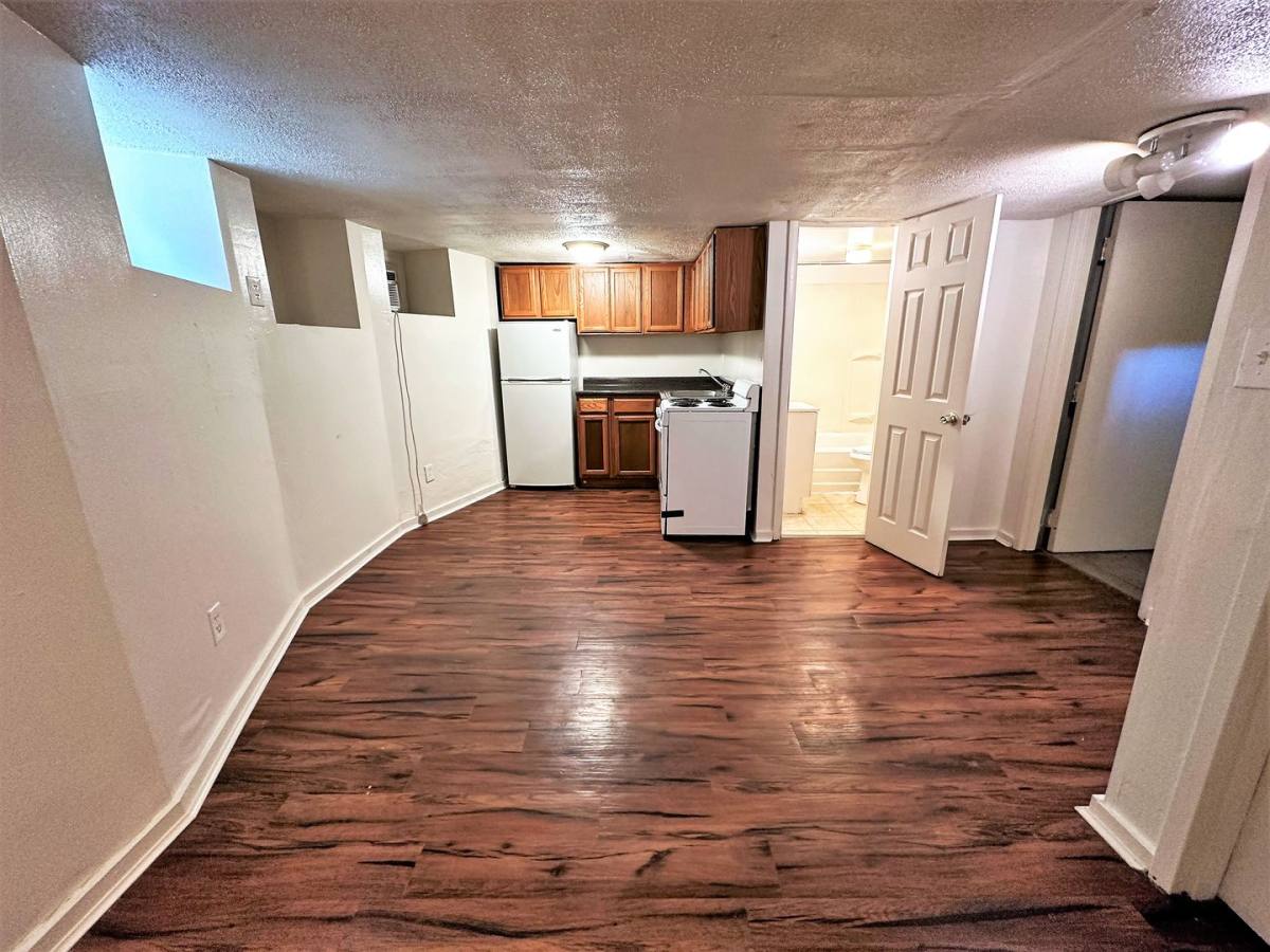 Townhouse for rent at 224 S Fairmount St, Pittsburgh, PA 15206